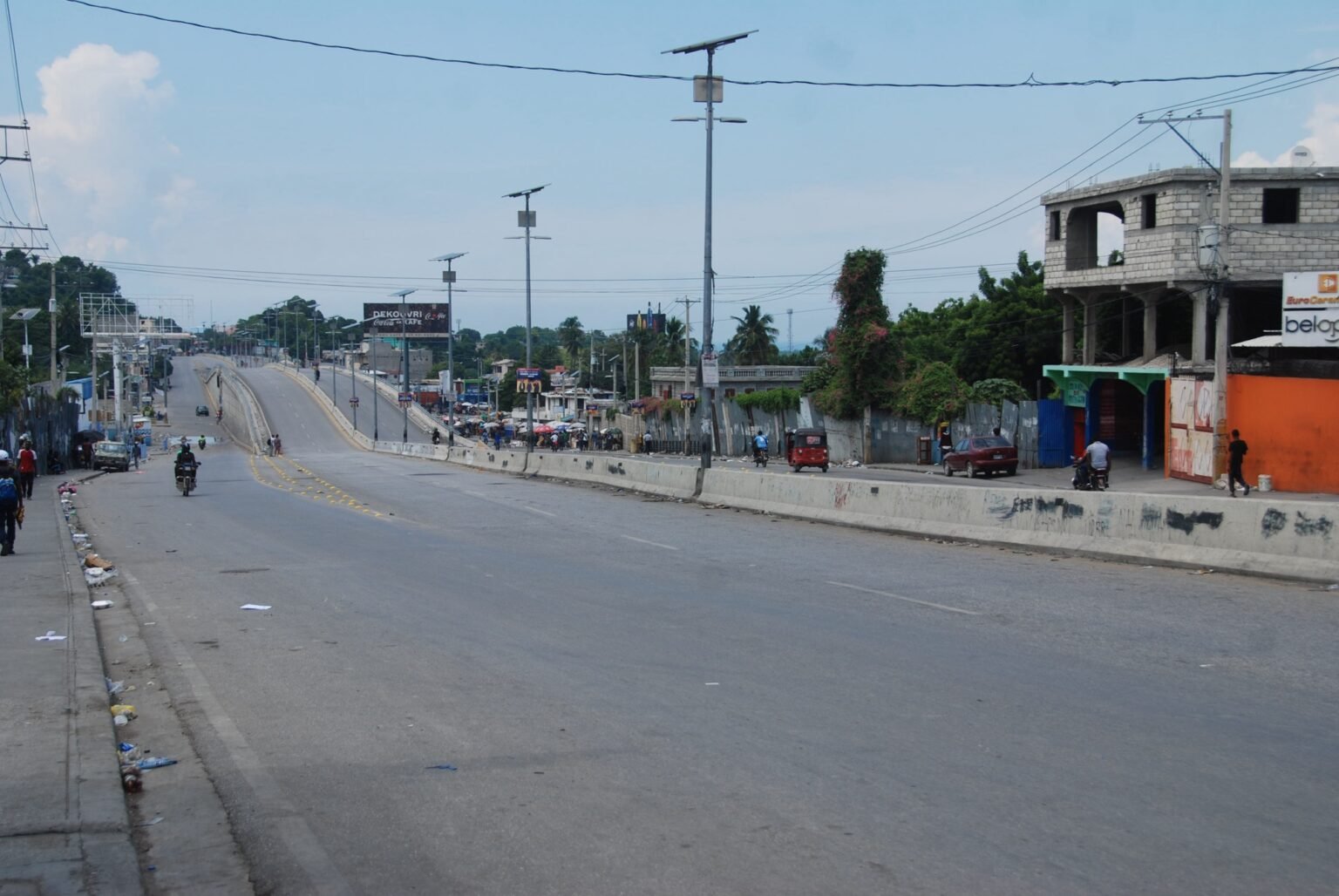 Port-au-Prince paralysée alors que des menaces de gangs provoquent une chute brutale des activités
