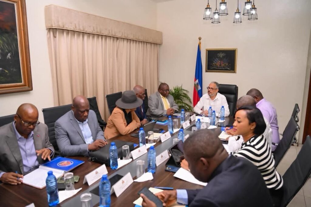 Adoption et publication du Décret électoral : l’État haïtien formalise la route vers les élections