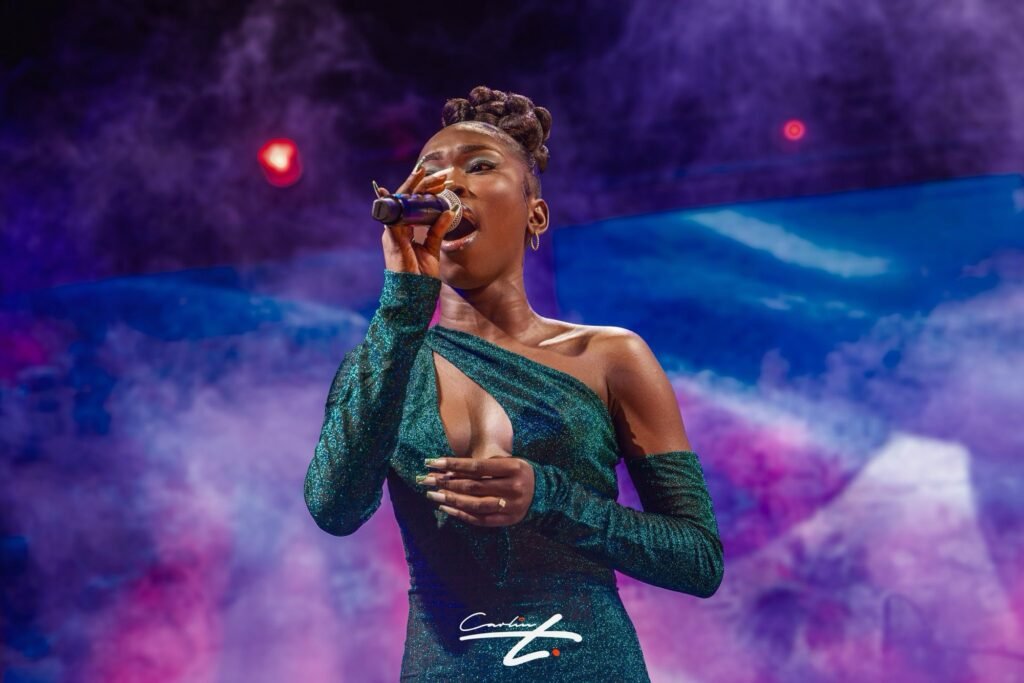 Guerla Chery, championne de Podium Quartier 2025 : quand une voix des quartiers s’élève et s’impose sur la scène nationale