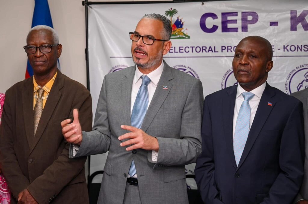 Le décret électoral a été modifié sans le CEP et personne ne veut vraiment en parler
